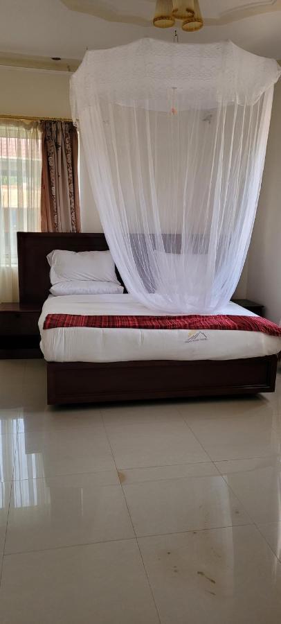 Glory Summit Hotel Hoima Dış mekan fotoğraf