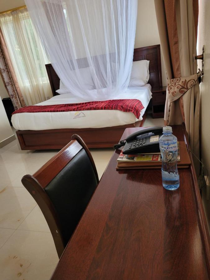 Glory Summit Hotel Hoima Dış mekan fotoğraf